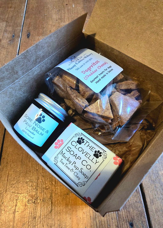 Clovelly Soap Company Mucky Pup Gift Set - Tea Tree & Clay soap + Lavender Paw Balm